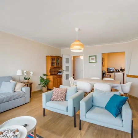 Zonnig Familie App Op Zeedijk Met Zeezicht Voor 6p *