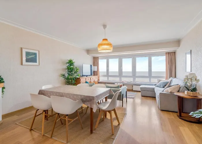 Zonnig Familie App Op Zeedijk Met Zeezicht Voor 6p * Oostende