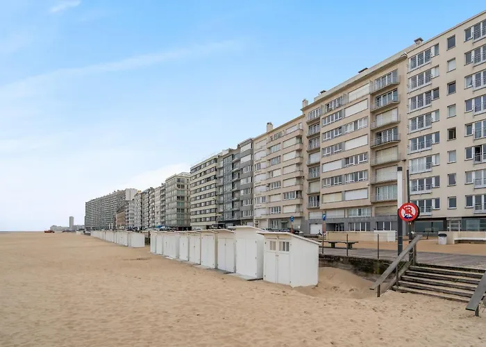 Appartement Zonnig Familie App Op Zeedijk Met Zeezicht Voor 6p Ostende