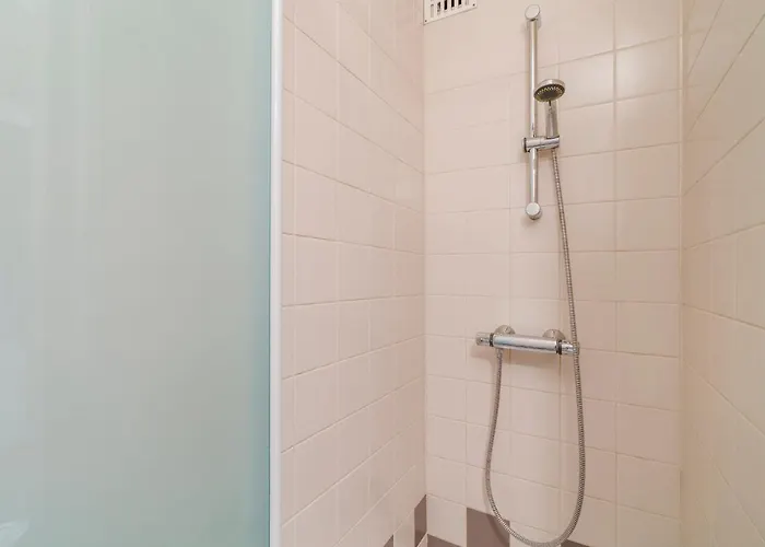 Zonnig Familie App Op Zeedijk Met Zeezicht Voor 6p Appartement *